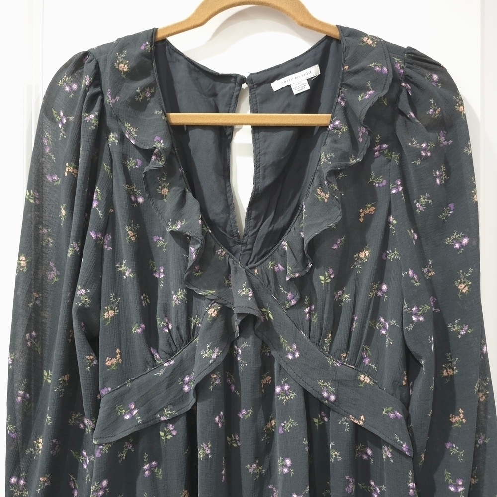 AMERICAN EAGLE Floral Mini Dress Vneck Ruffle Collar Gray Purple Cottage Core L - Picture 4 of 16